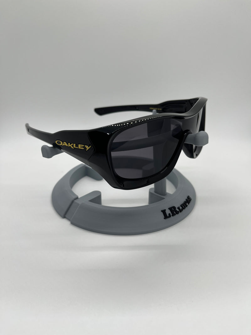 Oakley De La Salle