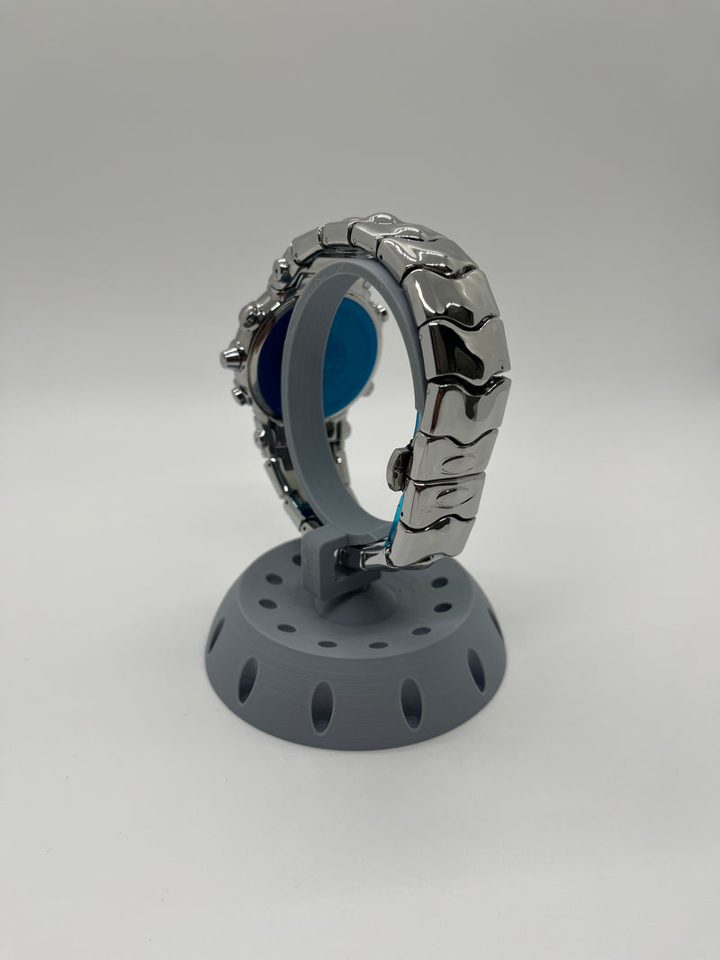 Oakley GMT Chrome fundo branco