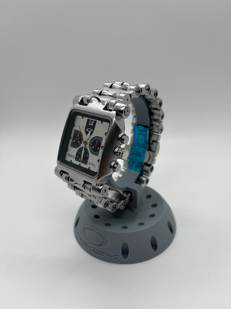 Minute Machine Silver fundo branco