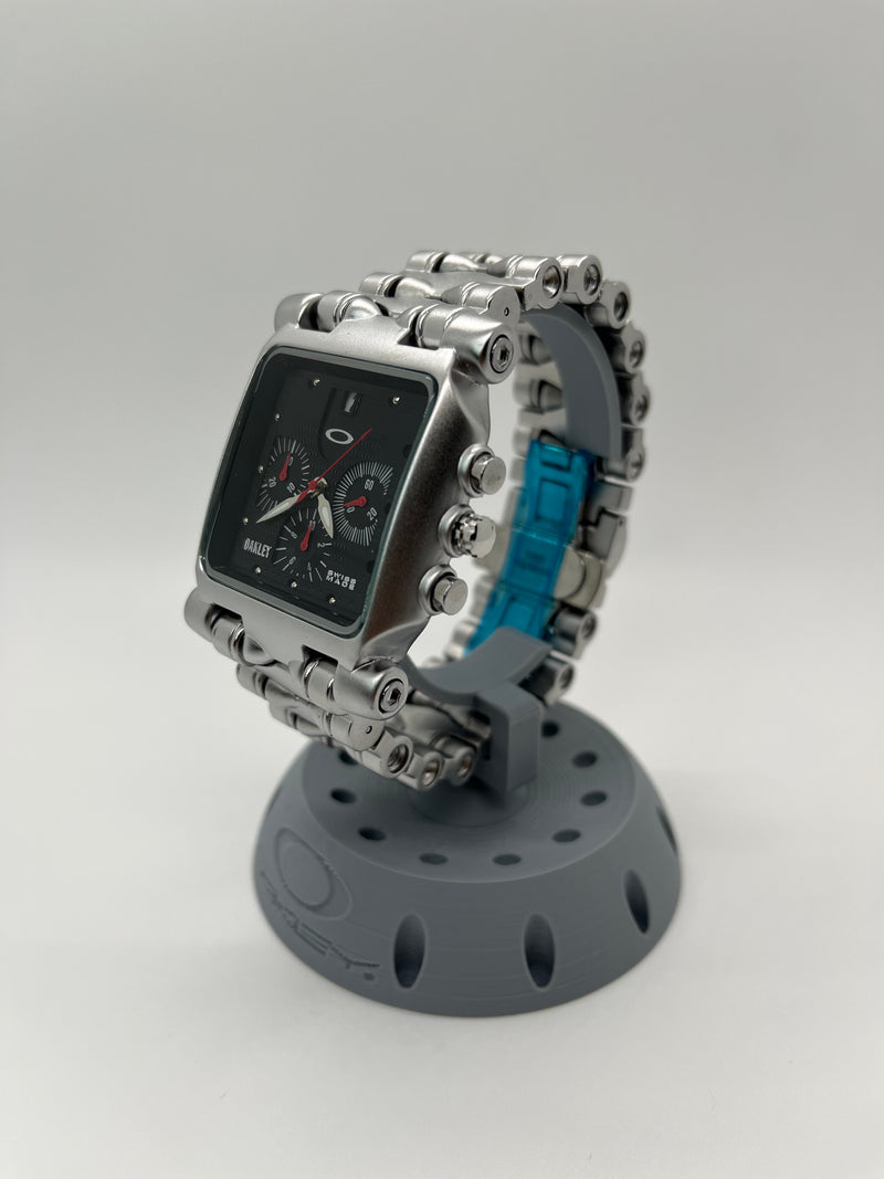 Minute Machine Silver fundo preto